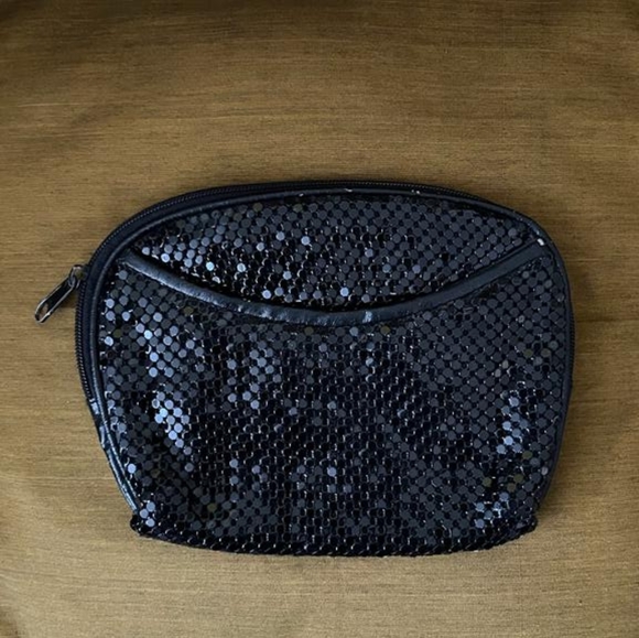 Shiny, black, metal mesh vintage clutch - Picture 1 of 3